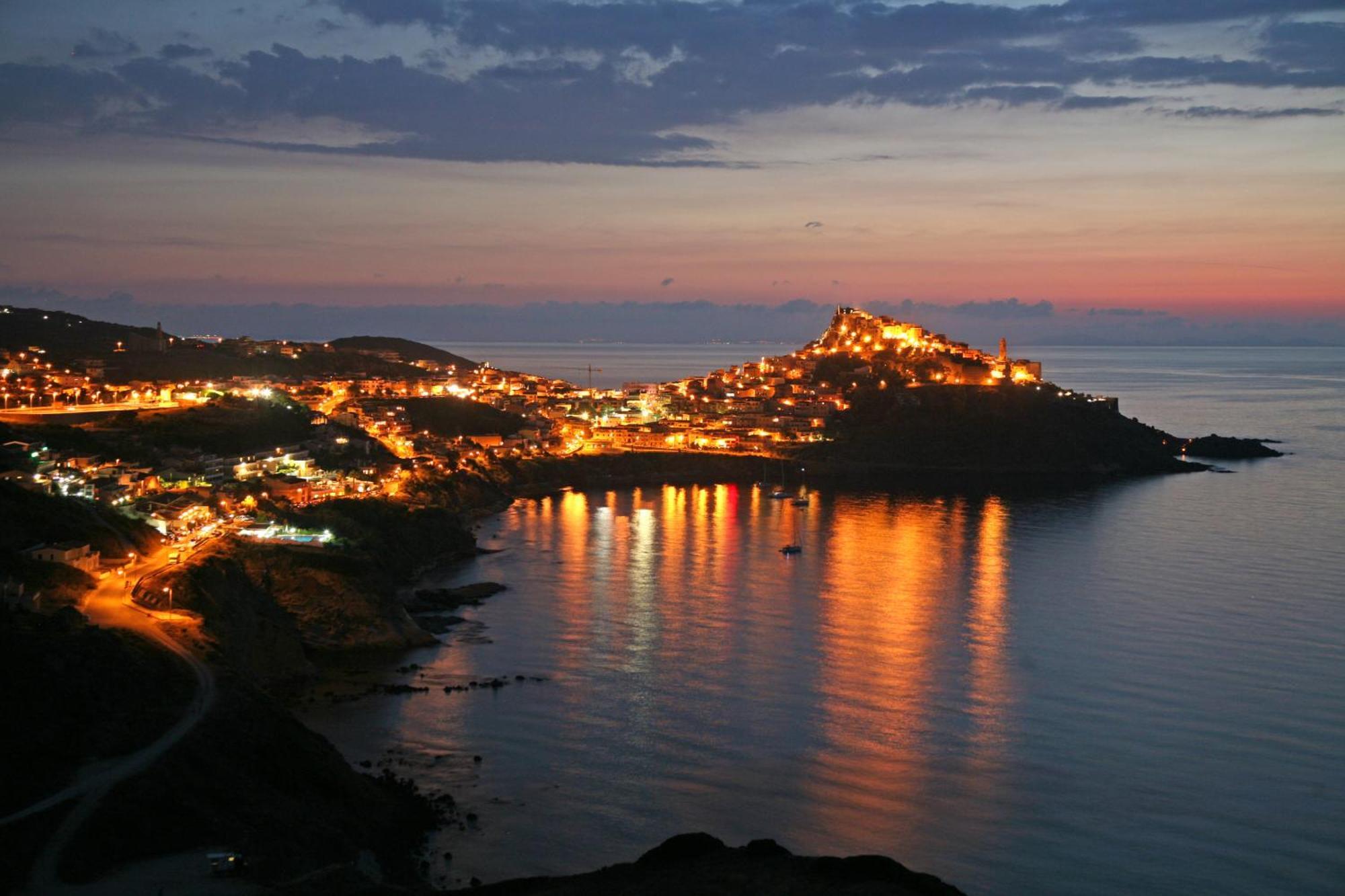 The Square Castelsardo Hotel Exterior foto