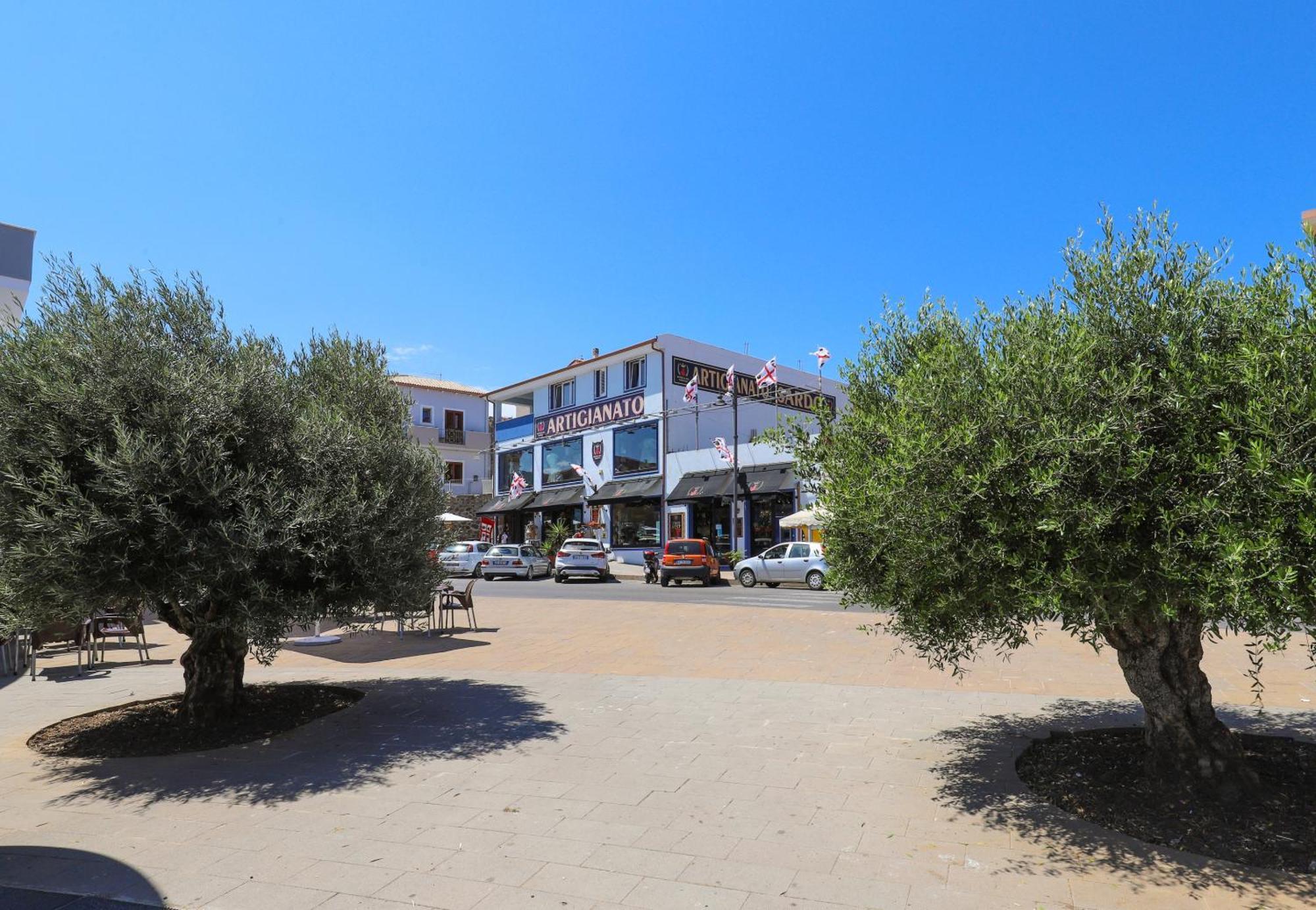 The Square Castelsardo Hotel Exterior foto