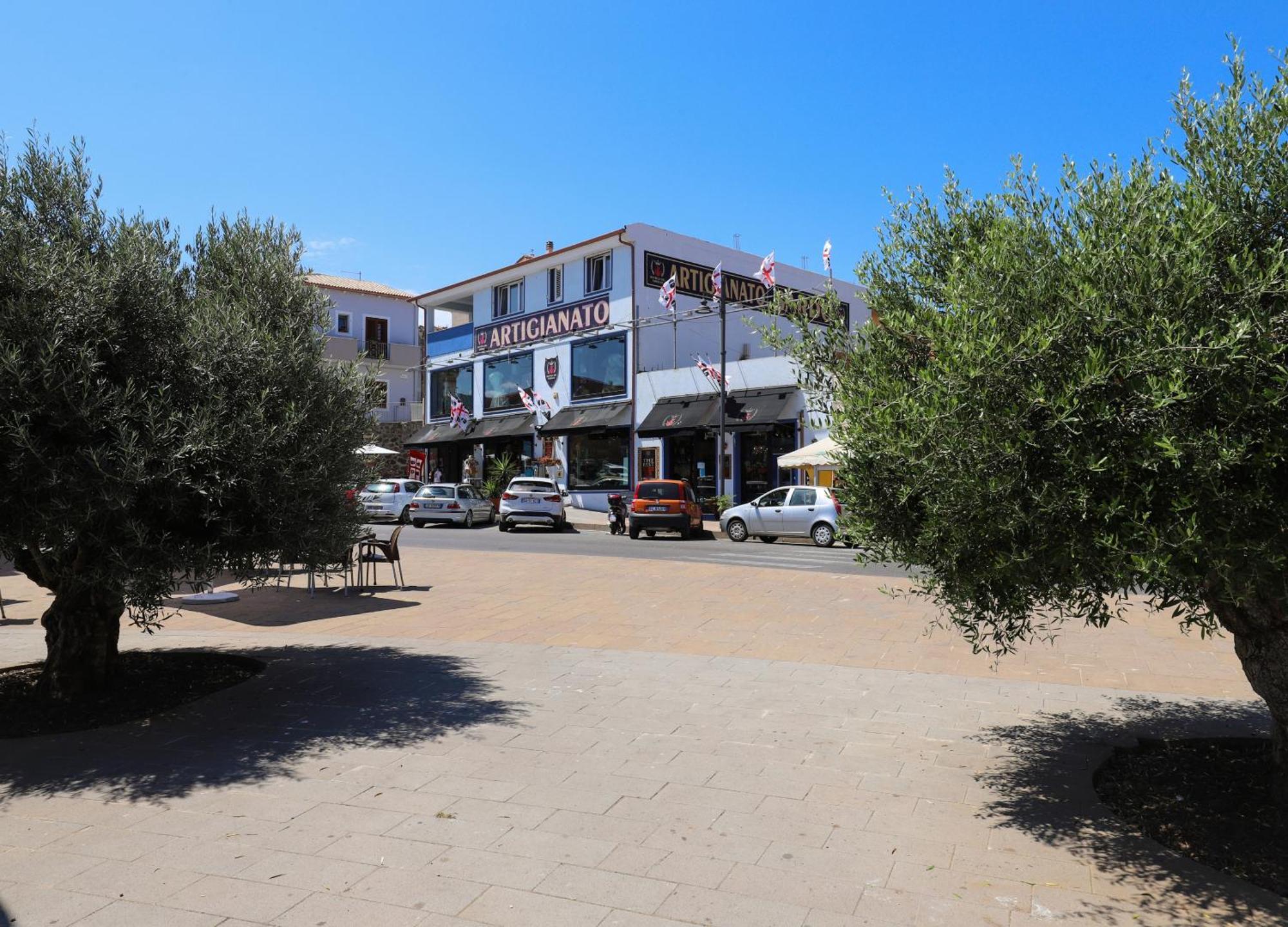 The Square Castelsardo Hotel Exterior foto